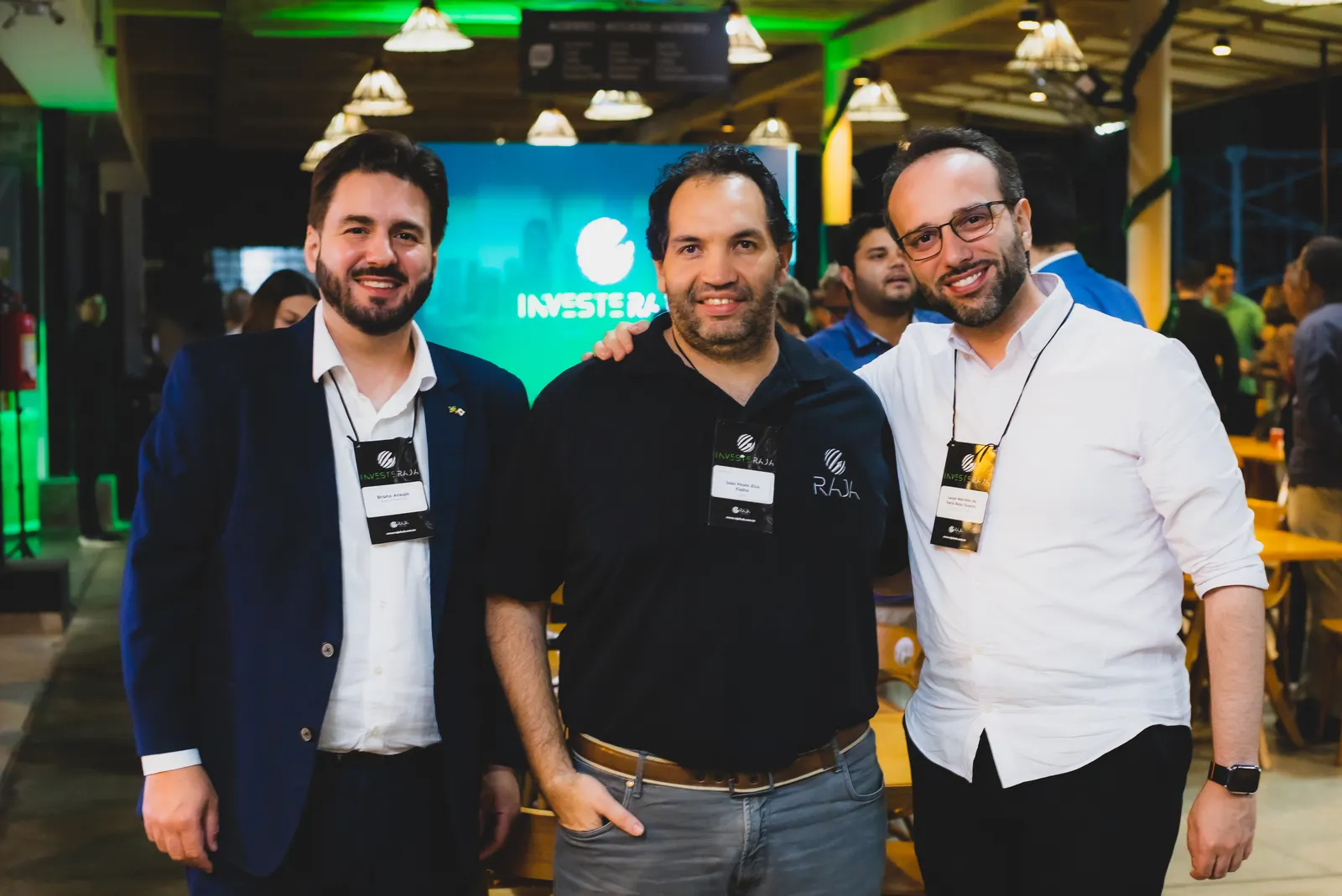 Empreendedores em rodada de negócios